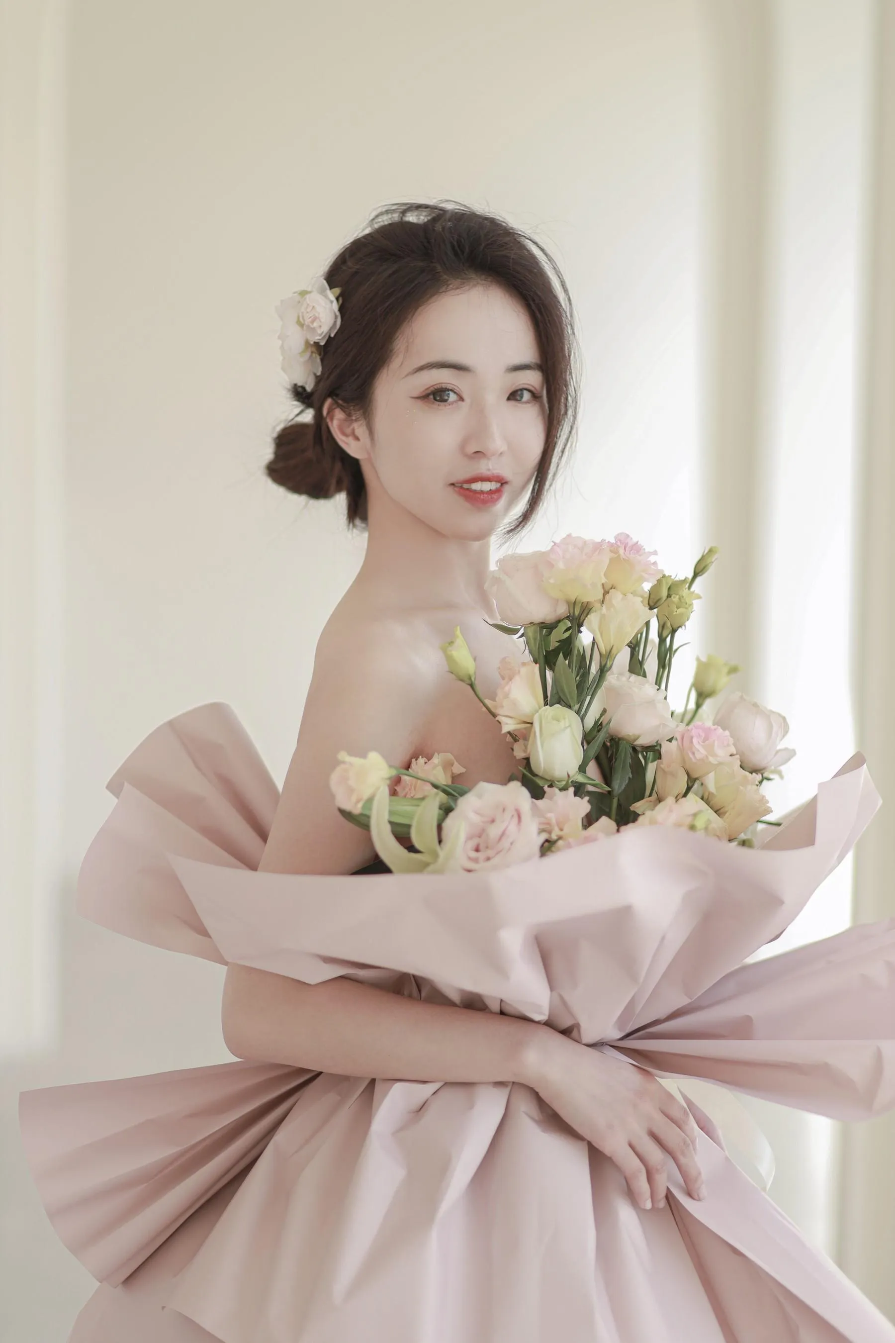[艺图语] 2022.07.02 花与少女 小朱 [36P]插图1